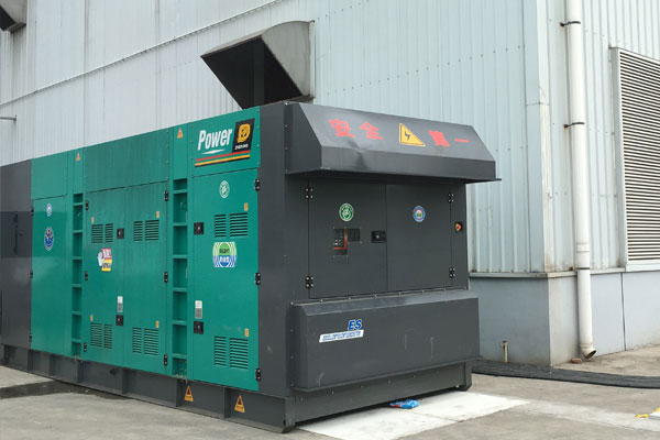 扶风燃油滤清器的更换流程是怎样的？