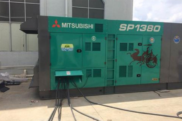 扶风为什么有些柴油发电机组的输出电压可以调节？