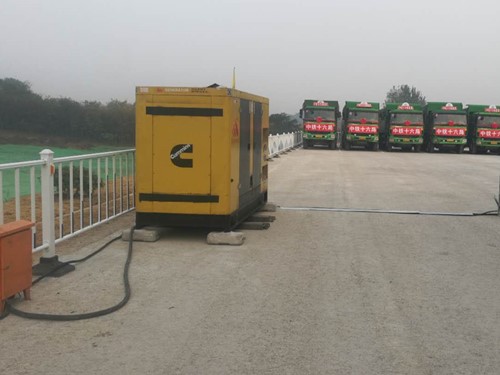 扶风电力系统的稳定性和设备兼容性如何影响发电机组的频率规格？