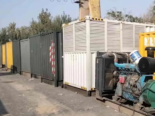 扶风200KW柴油发电机机组每小时油耗是多少？